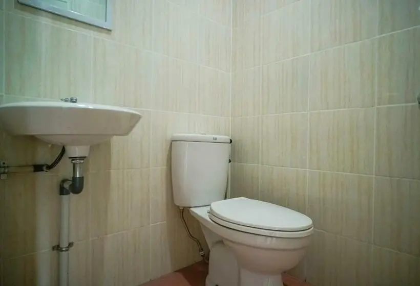 エコノミールーム, Reddoorz @ Bukit Palma Surabaya
