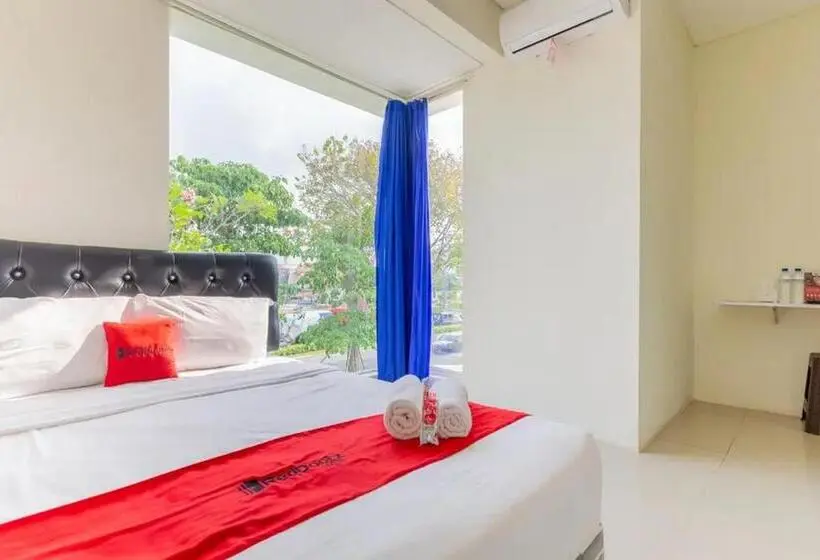 デラックスルーム, Reddoorz @ Bukit Palma Surabaya