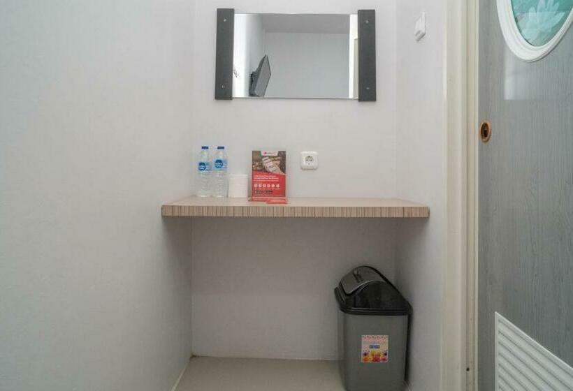 Номер Стандарт, Reddoorz Syariah Near Jalan Ahmad Yani Banjarmasin 3