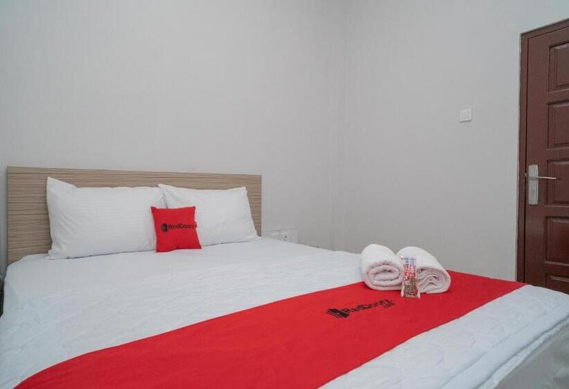 스탠다드 룸, Reddoorz Syariah Near Jalan Ahmad Yani Banjarmasin 3