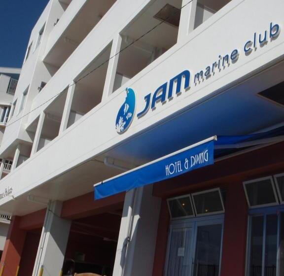 شقة غرفة واحدة, Lagoon Palace