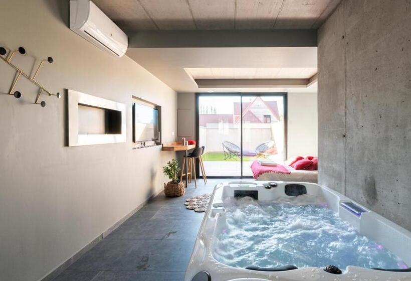 חדר סטנדרט עם מיטת קינג, Au Coeur Du Village