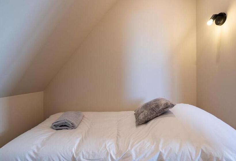 סוויטה משפחתית, Au Coeur Du Village