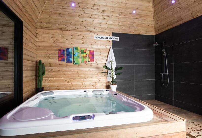 סוויטה משפחתית, Au Coeur Du Village