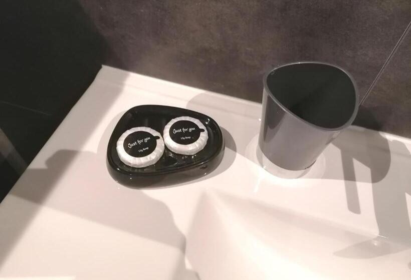 Номер Стандарт Вид на Сад, La Résinière