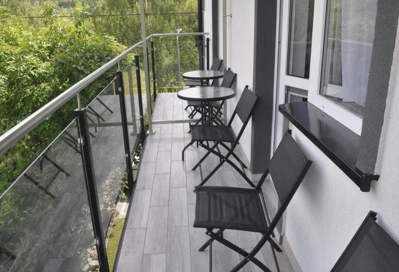 سوییت خانوادگی, Villa Karpacz