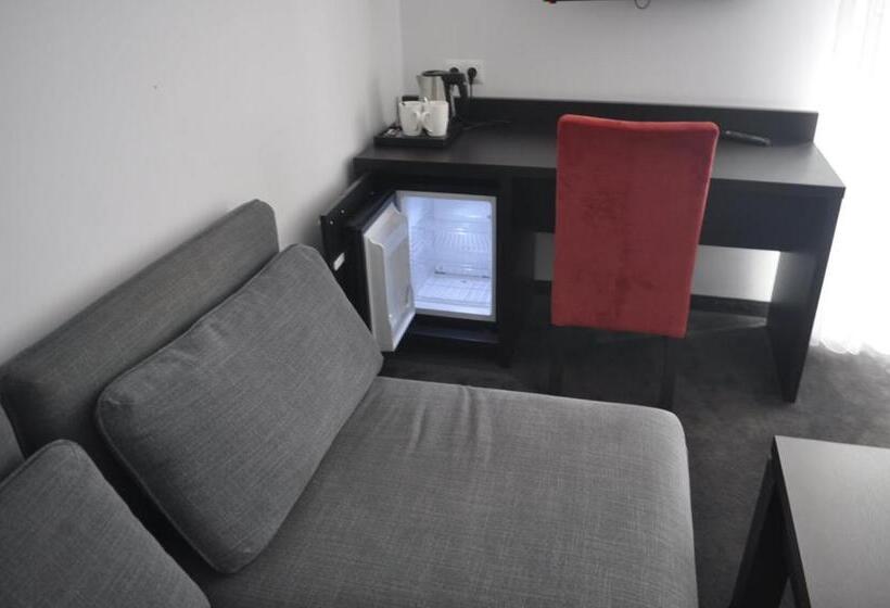 اتاق استاندارد چهارنفره با بالکن, Villa Karpacz