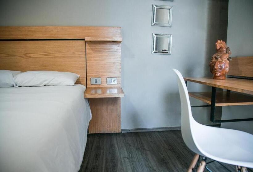 Номер Стандарт, Casa Panuco