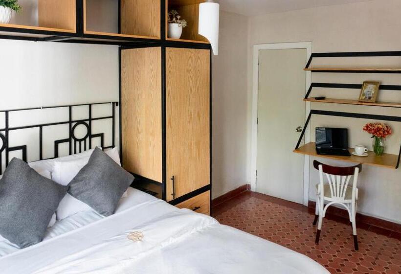 Номер Стандарт, Casa Panuco