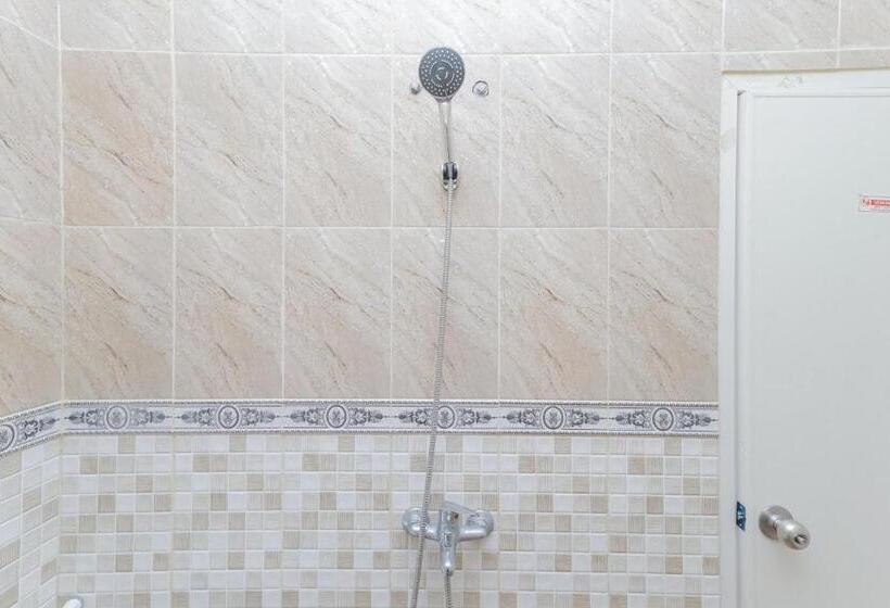 标准间, Koolkost Syariah Near Universitas Stan