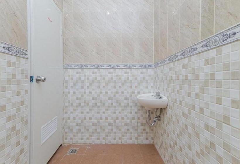 标准间, Koolkost Syariah Near Universitas Stan