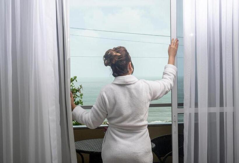 غرفة قياسية رباعية, Sesc Iparana Ecoresort