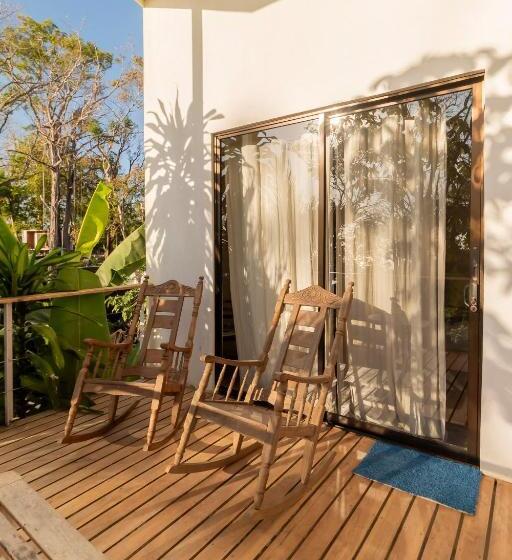 غرفة ديلوكس مطلّة علي البحر, La Sana Surf Hotel   New Management