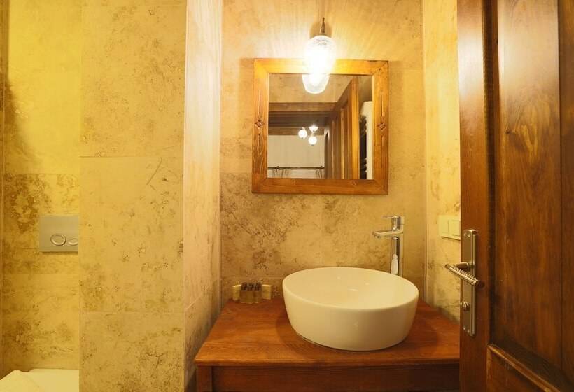 エコノミールーム, Balloon View