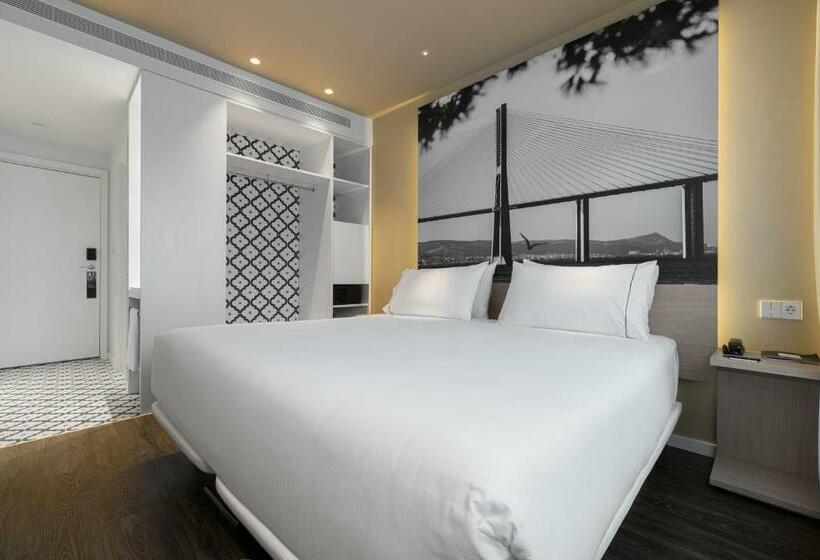 اتاق لوکس, Ikonik Lisboa