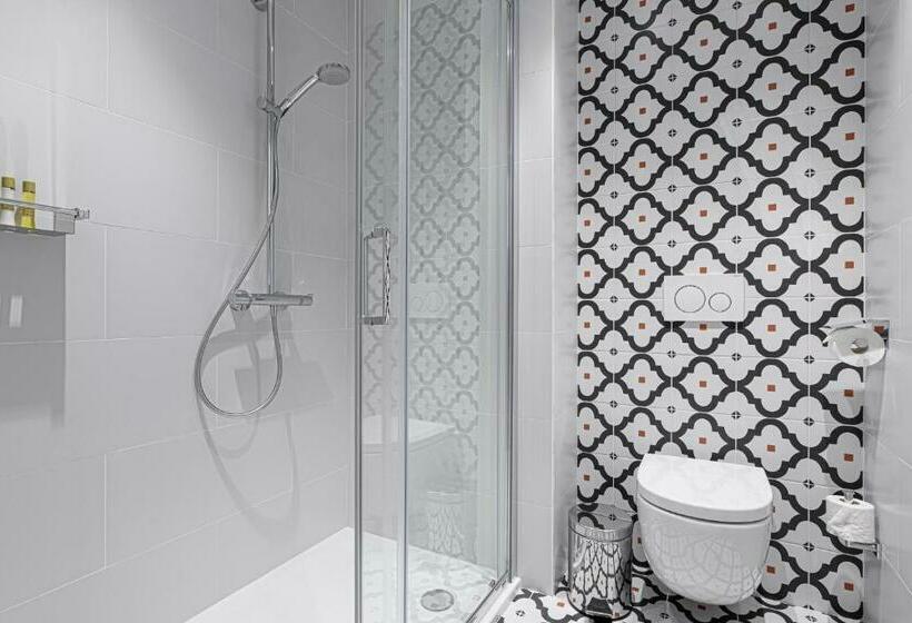 اتاق لوکس, Ikonik Lisboa