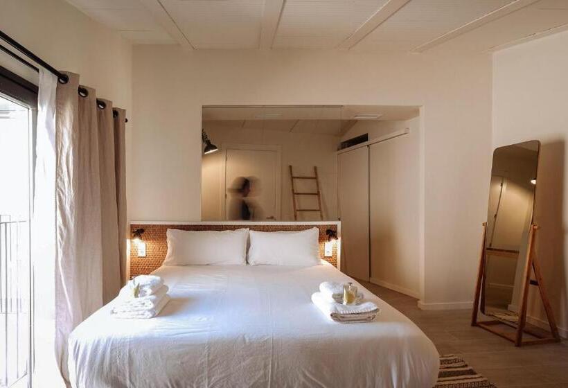 1 Bedroom Penthouse Apartment, La Comuna By Bon Dia Residences