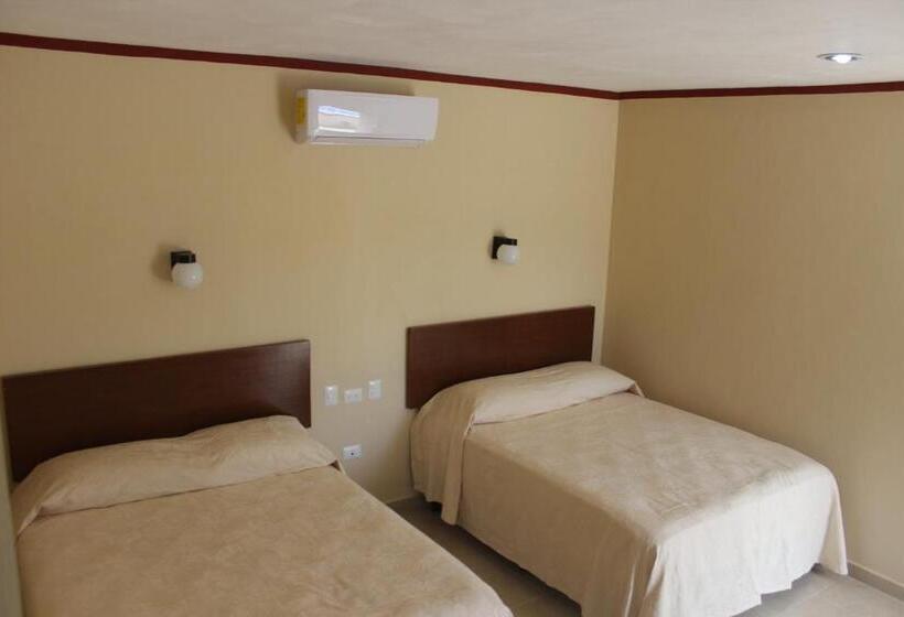 חדר סטנדרט עם מיטת קווין, La Piramide Izamal