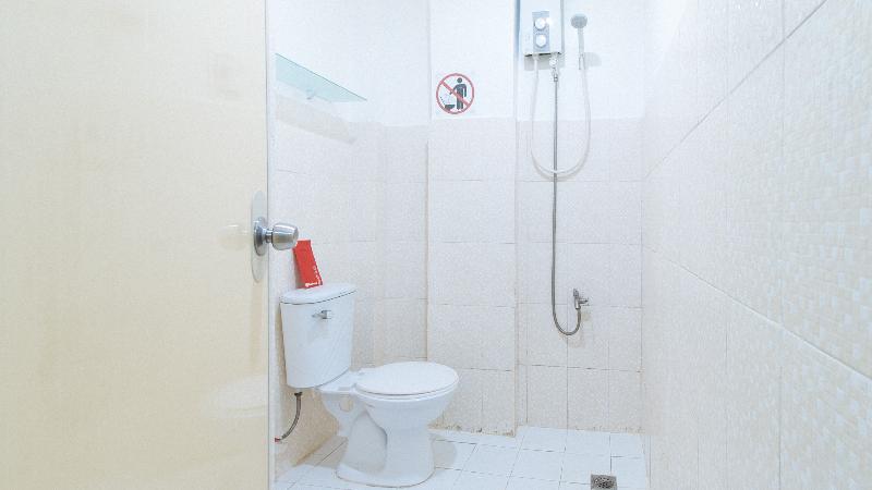 Családi Szoba, Reddoorz At Mbb Room Naia 2