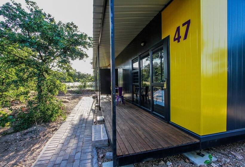 חדר משפחתי, Sleepover Beitbridge