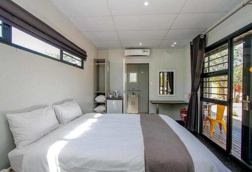 חדר סטנדרט, Sleepover Beitbridge