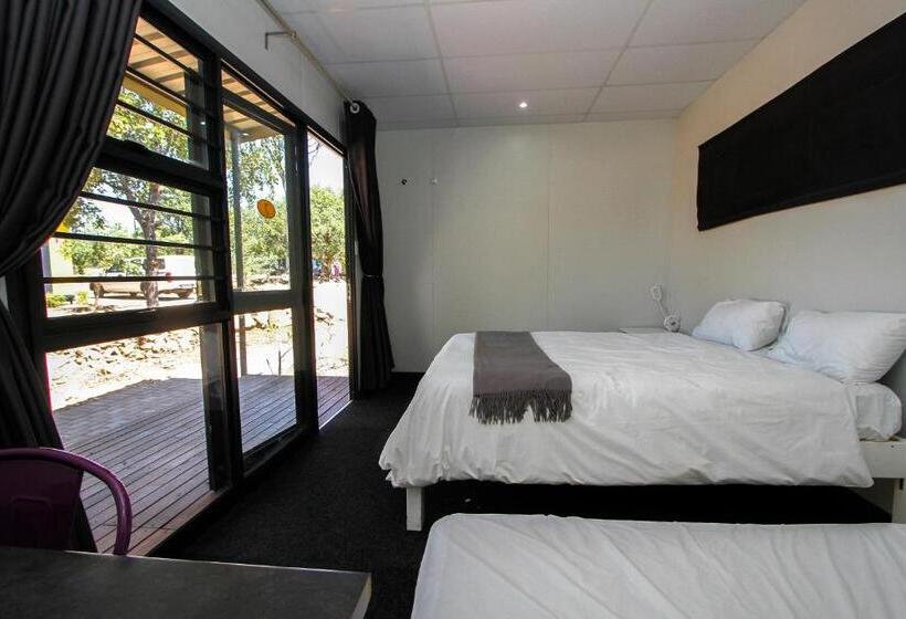 חדר משפחתי, Sleepover Beitbridge