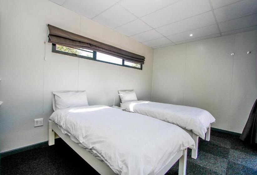 اتاق استاندارد, Sleepover Beitbridge