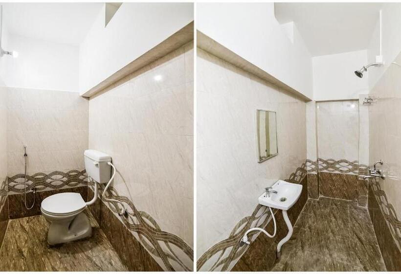 标准三人间, Spot On Luv Kush Inn