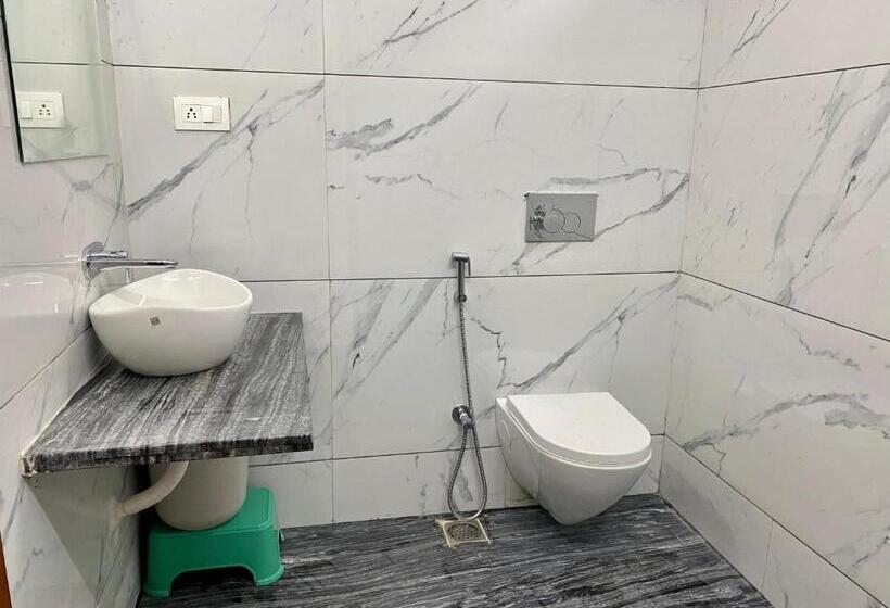 اتاق سوپریور خانوادگی, Vrindavan Palace