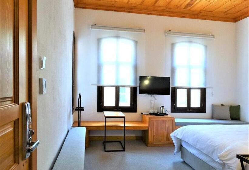 디럭스 룸, Yuva Butik