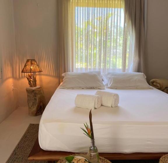 بانگلوی استاندارد, Kanaha Beach Villa