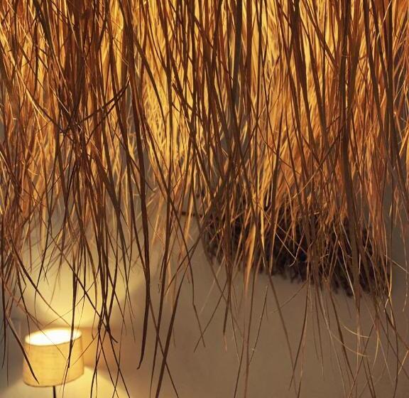 بانگلوی استاندارد, Kanaha Beach Villa