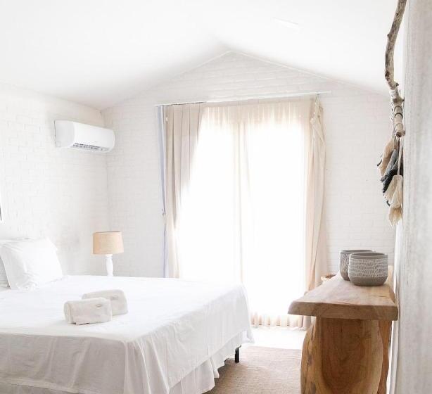 بانگلوی لوکس, Kanaha Beach Villa