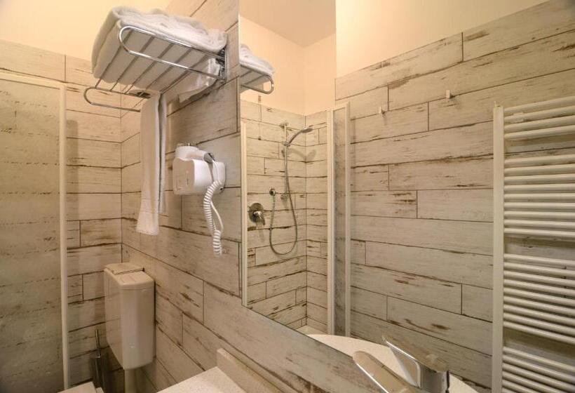 חדר סטנדרט, Pidkova