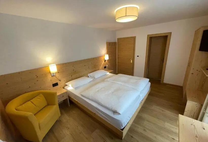 バルコニー付きスタンダードルーム, Villa Resi B&b
