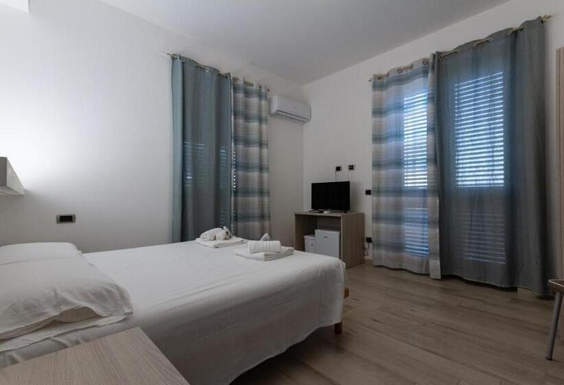 Номер Стандарт, Astra B&b