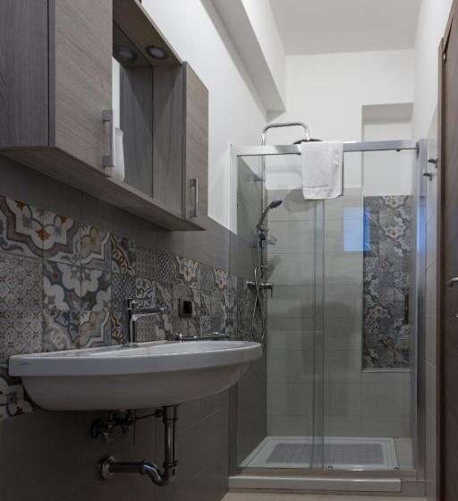 Номер Стандарт, Astra B&b