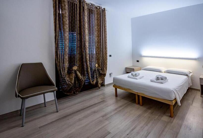 غرفة قياسية مزوَّدة بتراس, Astra B&b