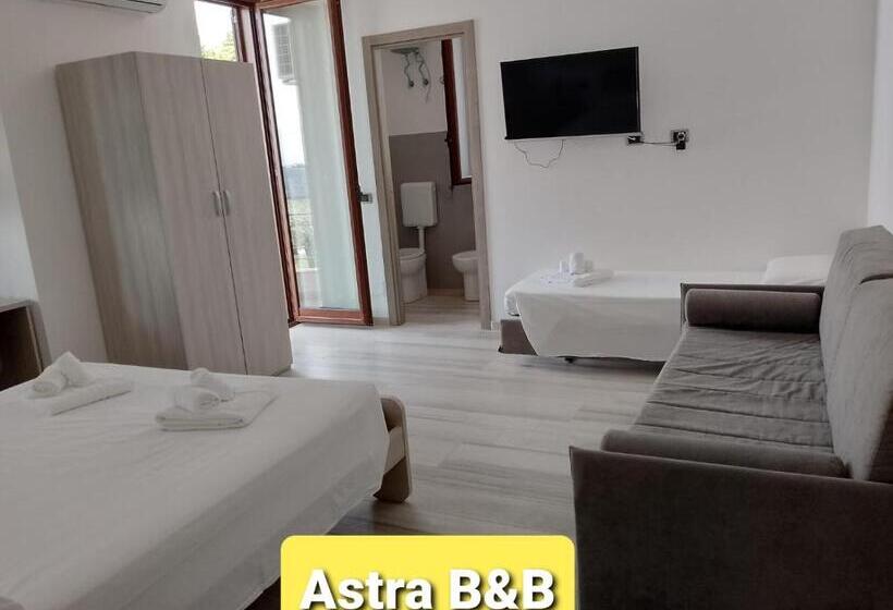 غرفة قياسية رباعية مطلة على البحر, Astra B&b