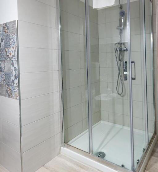 غرفة ديلوكس مطلّة علي البحر مزوَّدة بشُرفة, Astra B&b