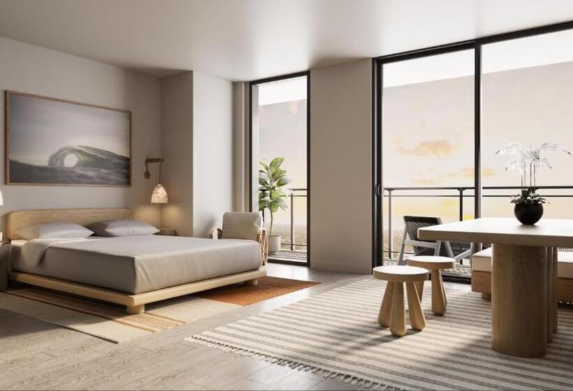 スタンダードスタジオ, Flow Fort Lauderdale