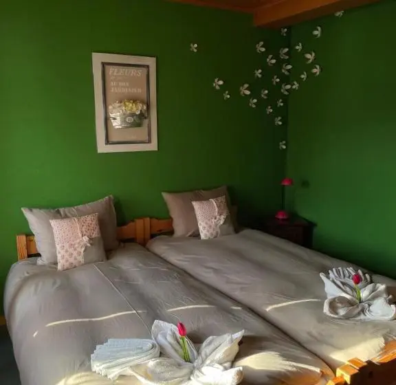 スタンダード４人部屋, Auberge De L Ange
