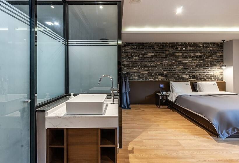 اتاق استاندارد, Brown Dot Hotel Jeonggwan