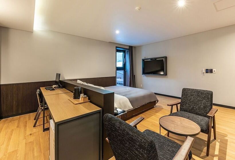 اتاق استاندارد, Brown Dot Hotel Jeonggwan