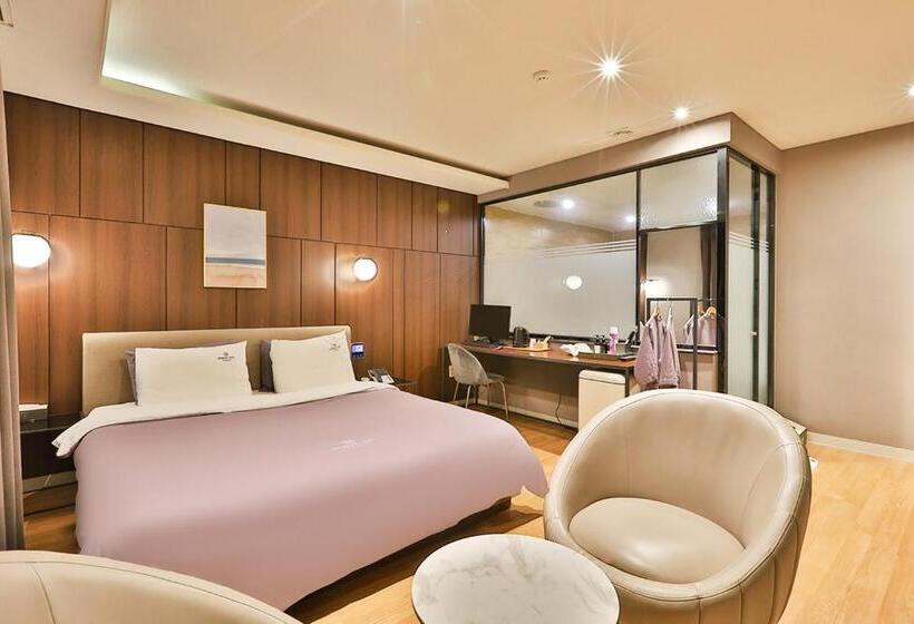 اتاق استاندارد, Brown Dot Hotel Jeonggwan