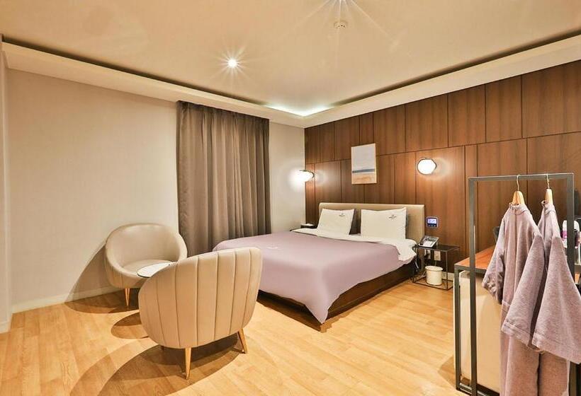 اتاق استاندارد, Brown Dot Hotel Jeonggwan