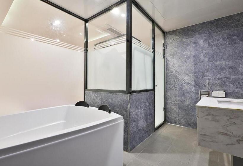 Номер Стандарт, Brown Dot Hotel Jeonggwan