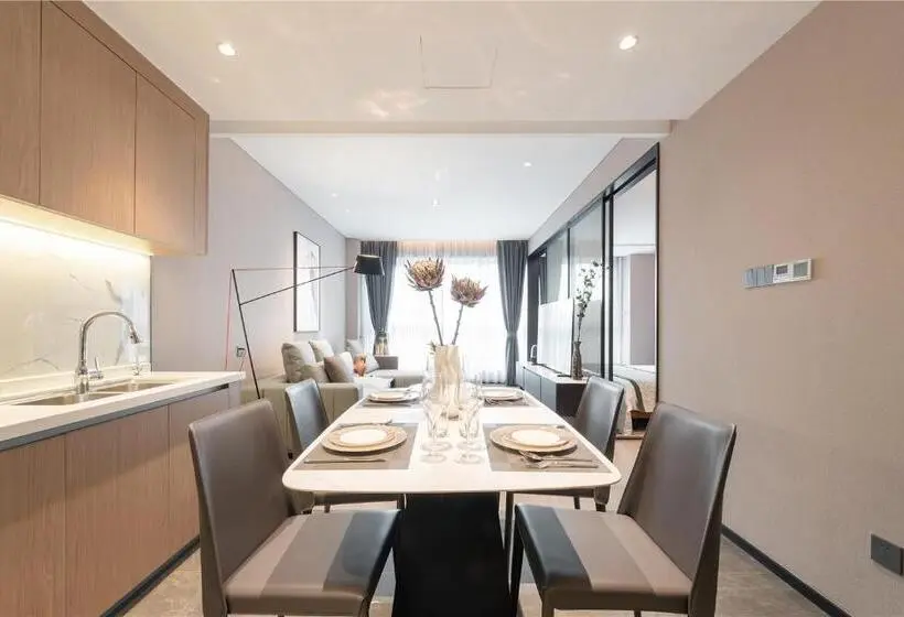 スーペリアースイート, Cresasia Residence