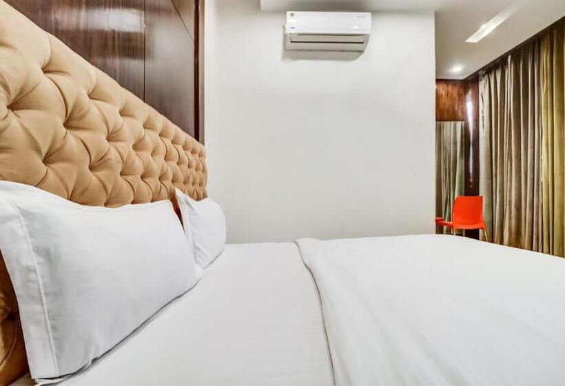 Camera Tripla Deluxe, Capital O City Inn