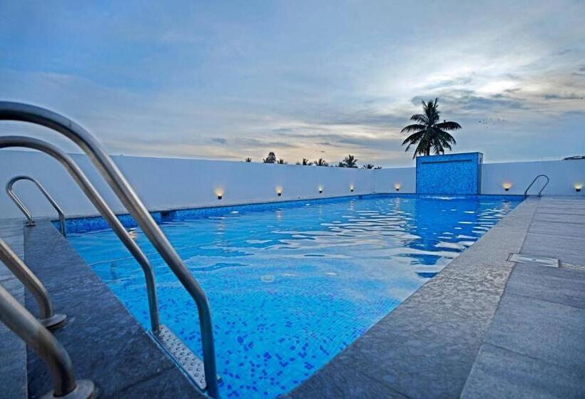 غرفة قياسية سرير كينج, Livaana